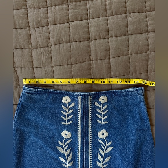 Sezane Eloane Skirt Light Blue Embroidery - Size 6 - Picture 7 of 7